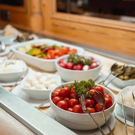Wellnesshotel Schoenruh - Adults Only 4* Seefeld w Tirolu